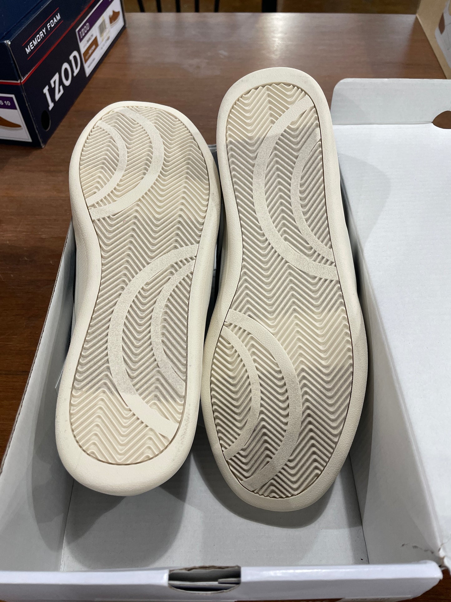 Dolce Vita Vassar Women’s Sneakers