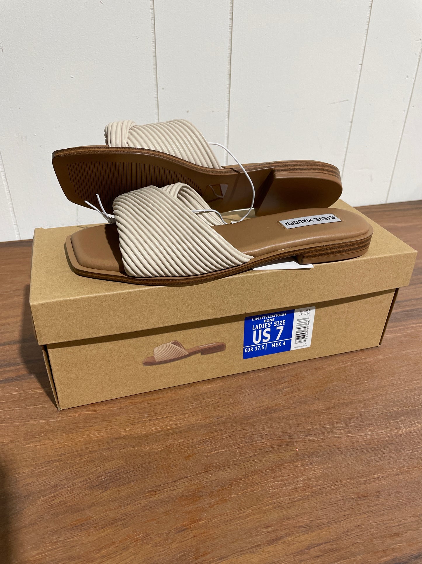 Steve Madden Limitt Ladies Slides