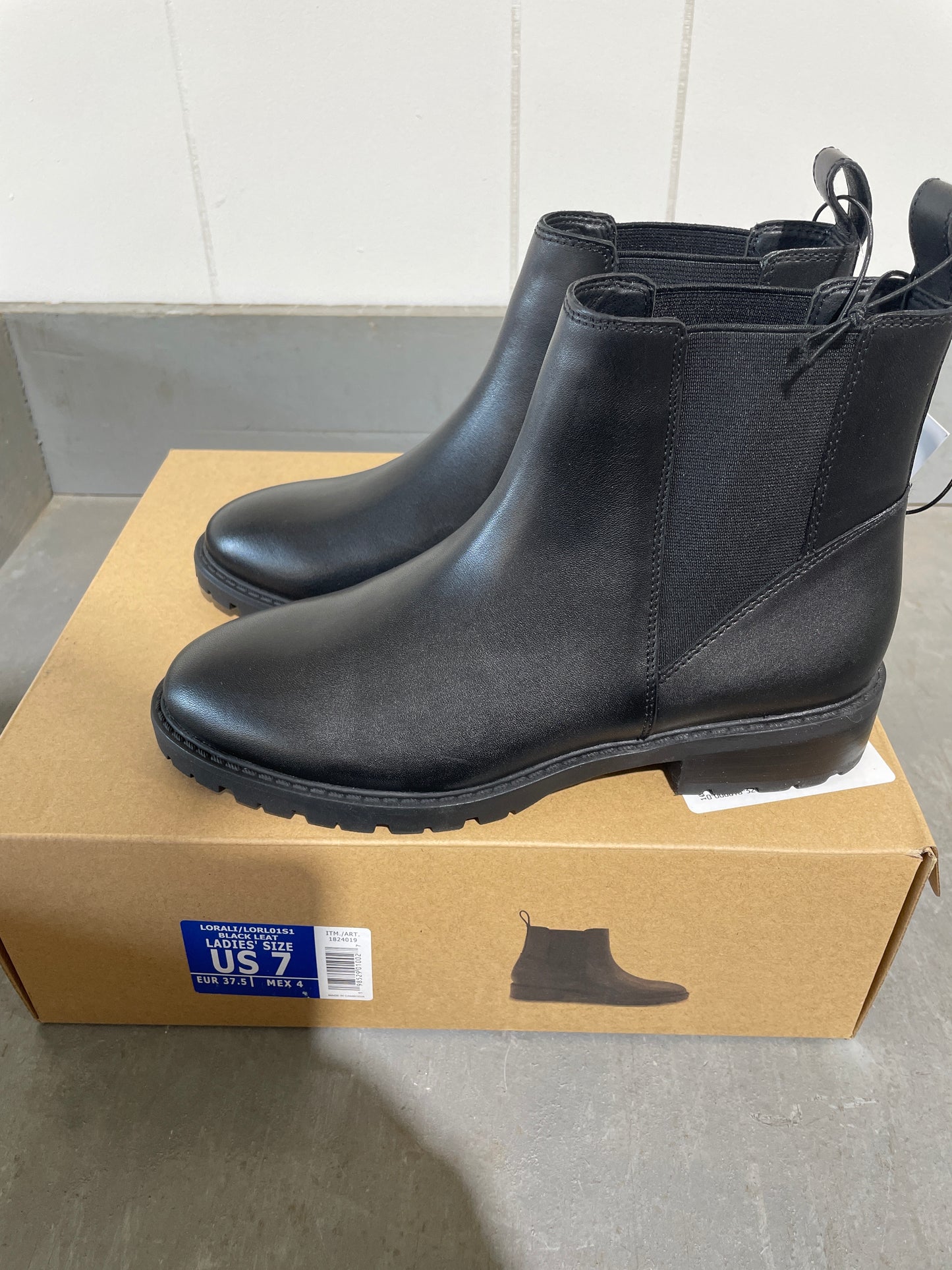 Steve Madden Lorali Chelsea Boots for Women