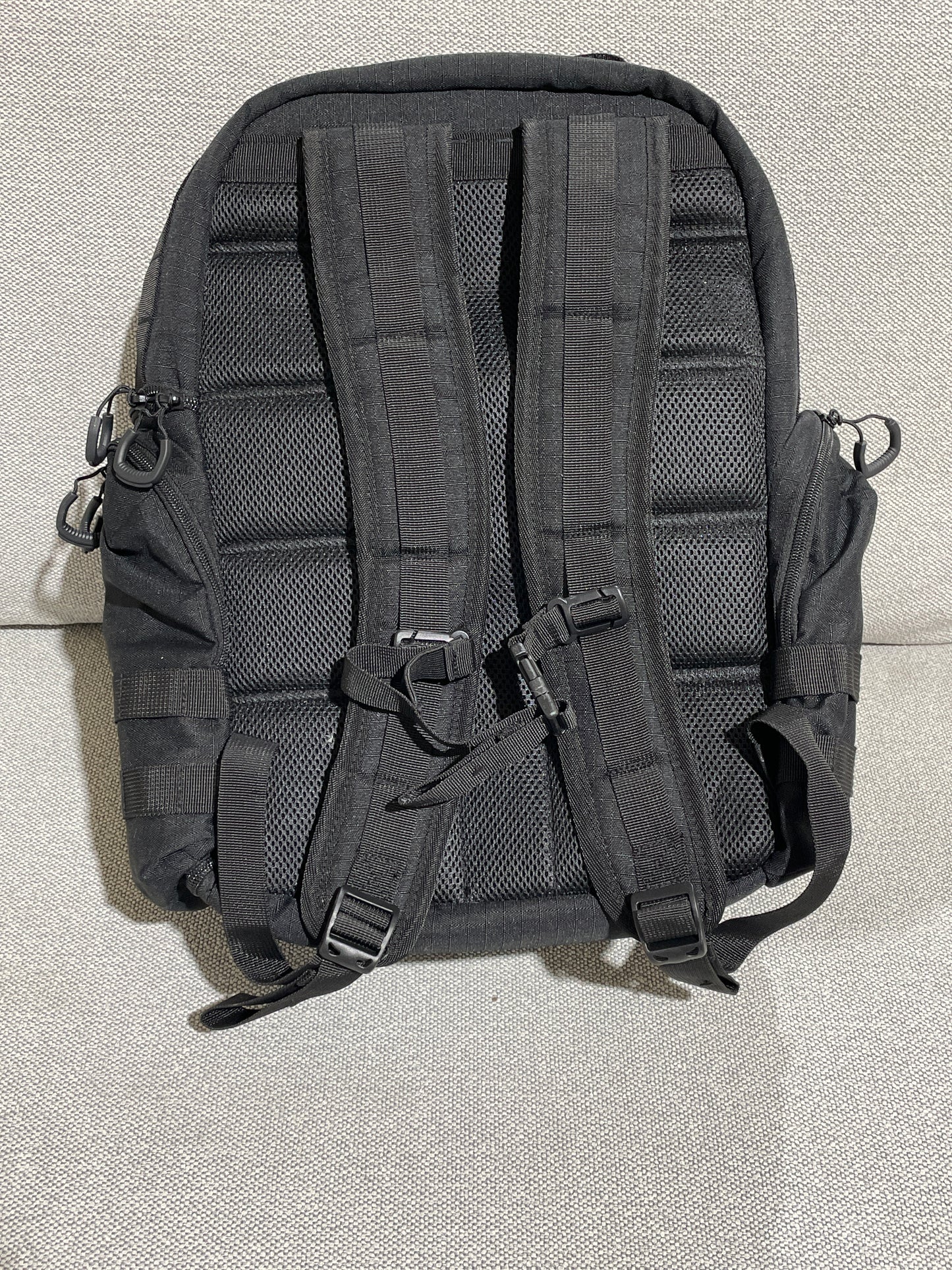 SOG 3 Pistol Range Backpack Black With 3 Pistol Cases